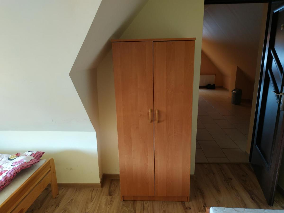 ホテルPokoje U Bryksego Dursztyn エクステリア 写真